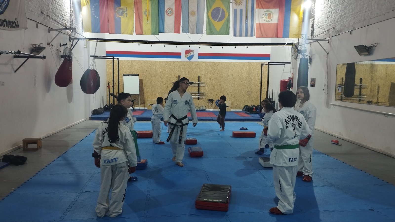 Clase de TaekwonDo en el Club Federal